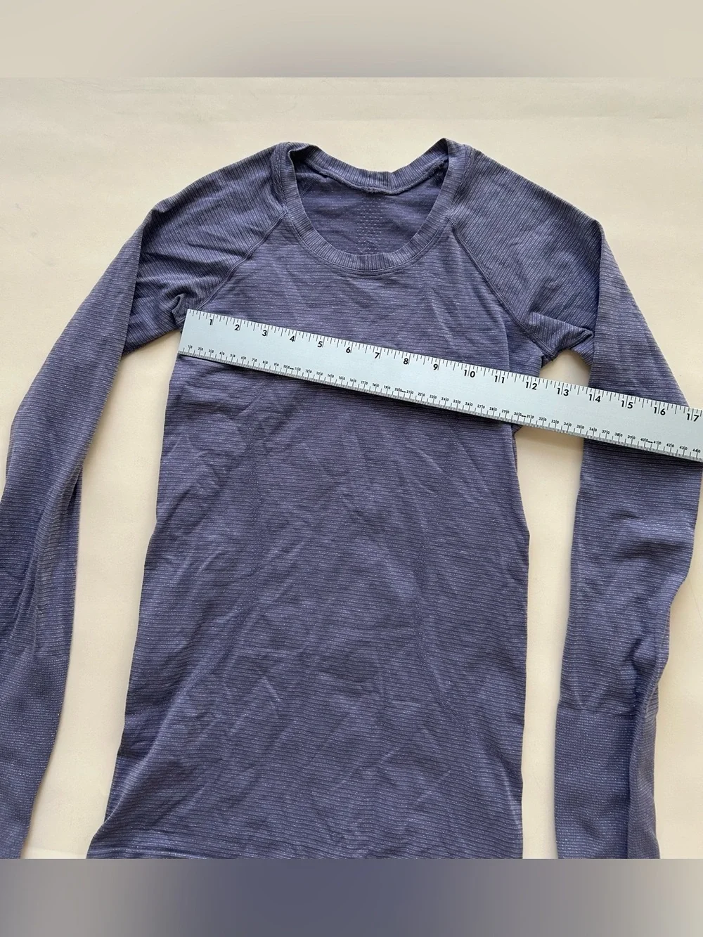 lululemon athletica Lavender Long-Sleeve size 4
